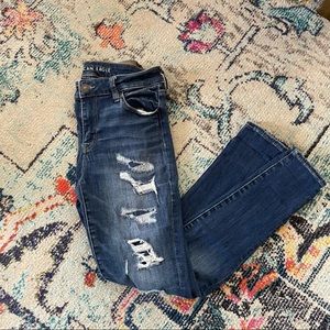 American Eagle distressed jegging